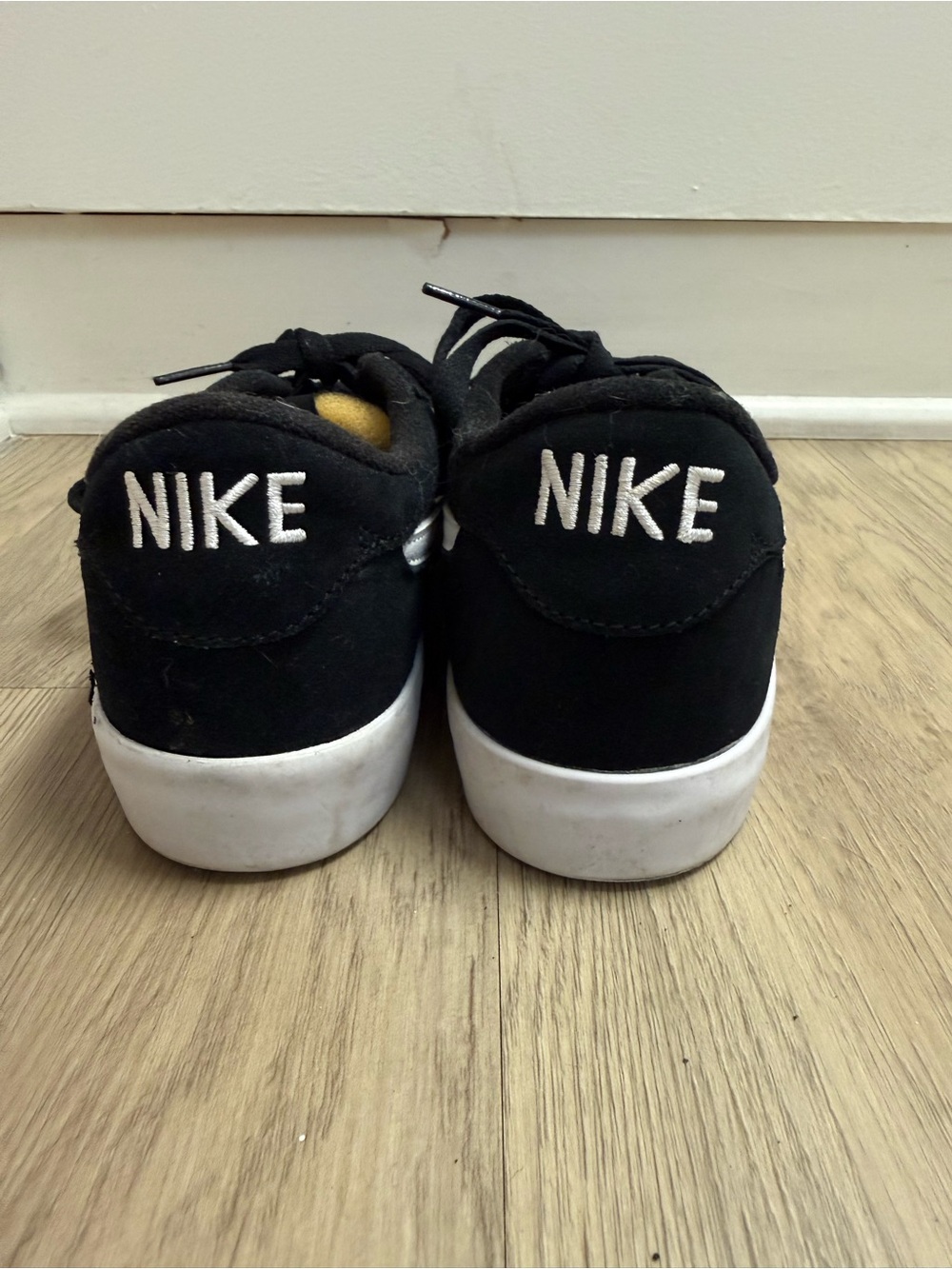 Nike Men’s SB Heritage Vulc Sneakers (Size 8) - Picture 6 of 10